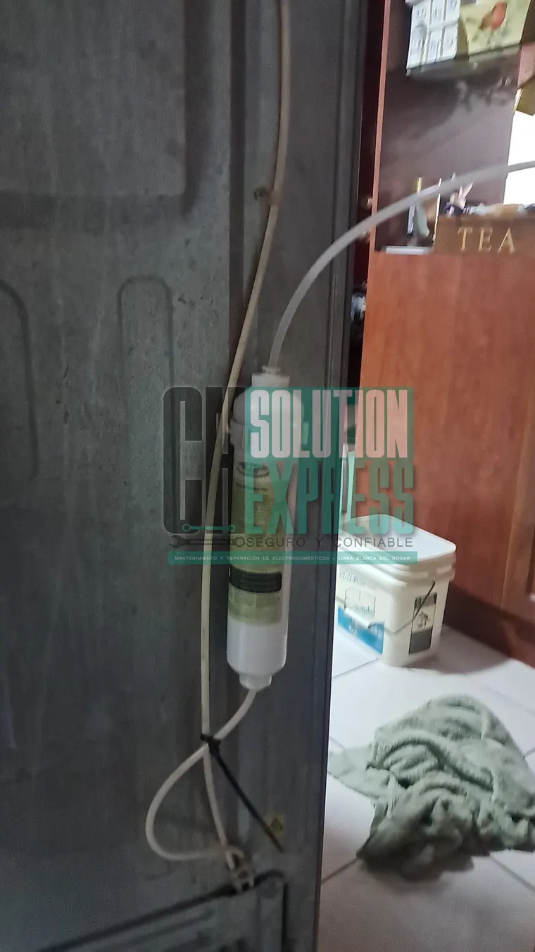 Cambio de filtro de agua de refrigerador Samsung, fotografía 6